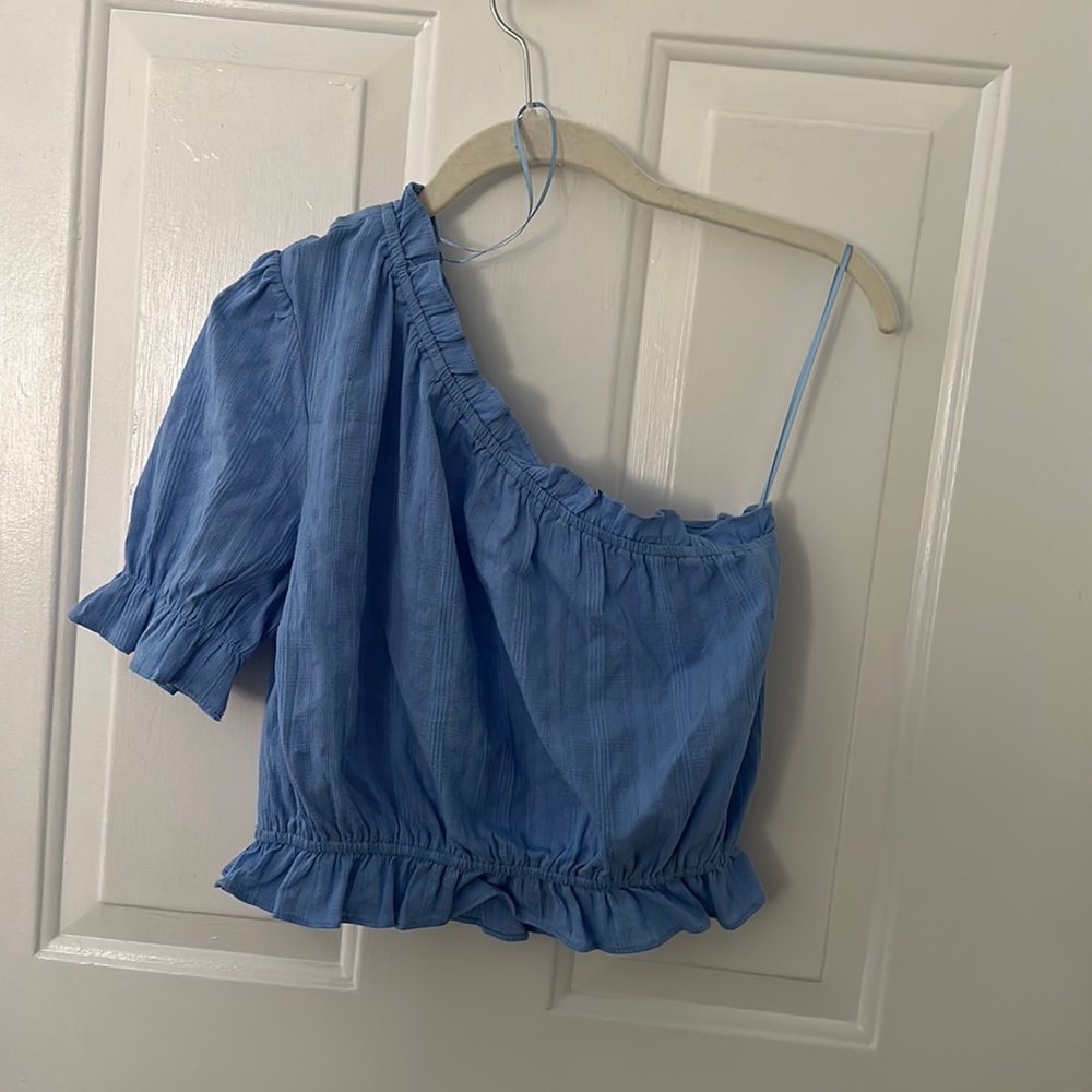 NWT One shoulder top